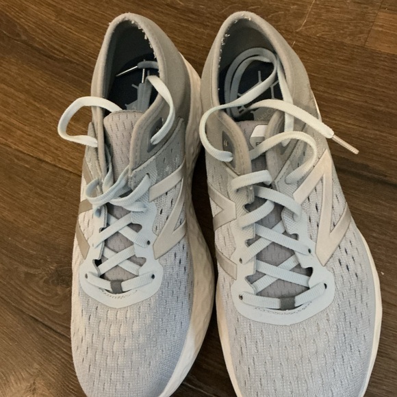 New Balance Fresh Foam 1080 v9 Running Shoes | Women’s 9.5 | Light Blue - Picture 13 of 14